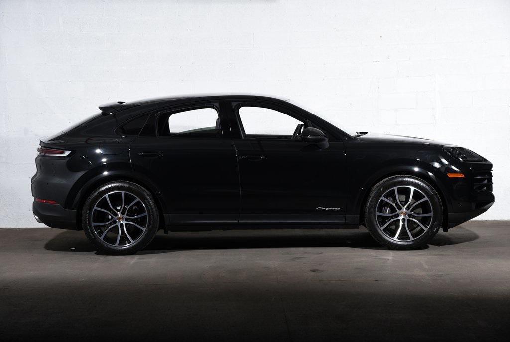 new 2025 Porsche Cayenne car, priced at $107,505