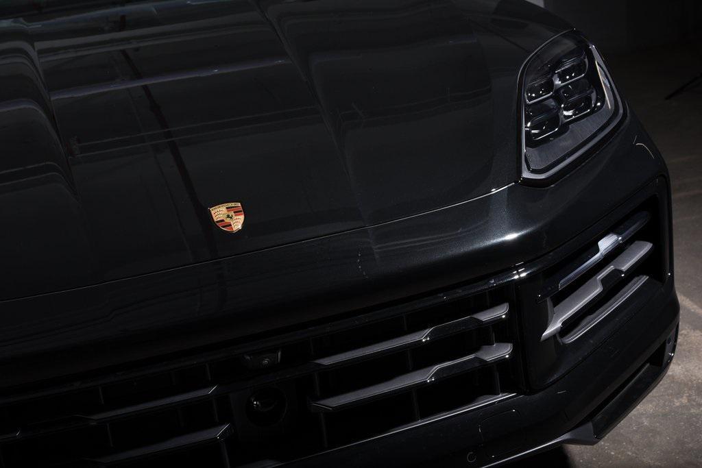 new 2025 Porsche Cayenne car, priced at $107,505