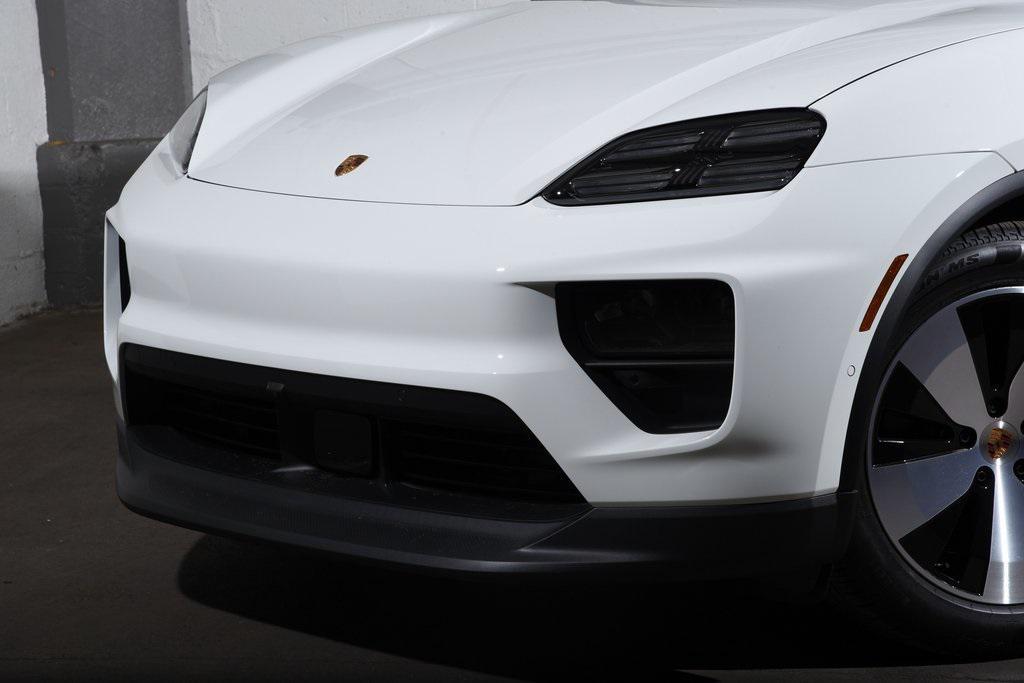 new 2025 Porsche Macan car, priced at $98,015
