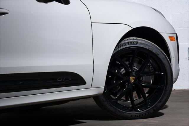 used 2025 Porsche Macan car