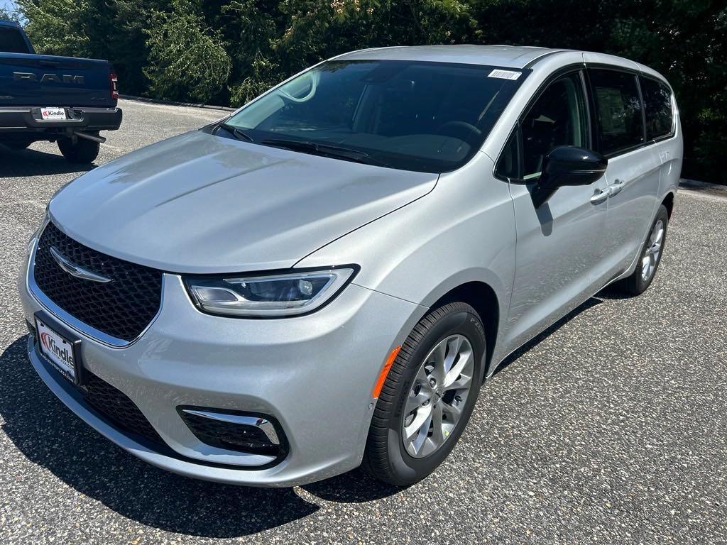 new 2024 Chrysler Pacifica car, priced at $41,411