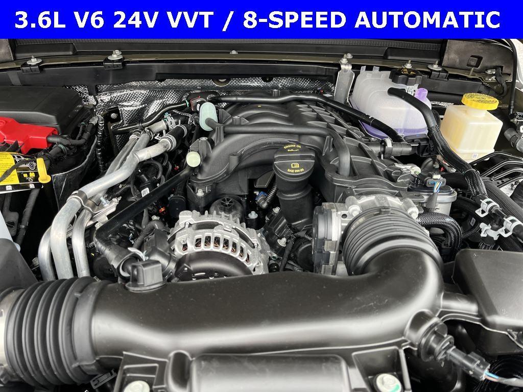 new 2025 Jeep Gladiator car, priced at $41,806
