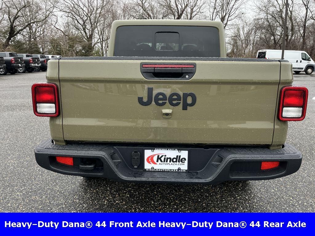 new 2025 Jeep Gladiator car, priced at $41,806