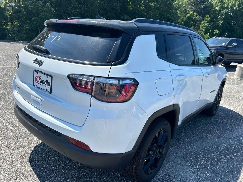new 2024 Jeep Compass car, priced at $25,999
