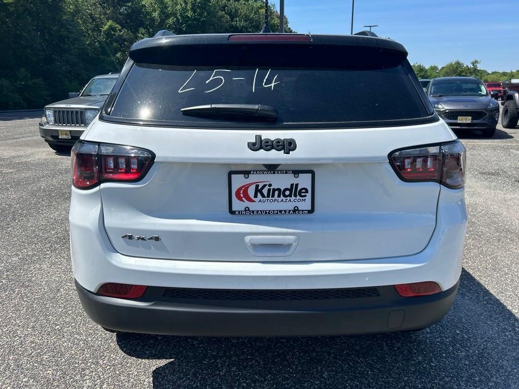 new 2024 Jeep Compass car, priced at $27,911