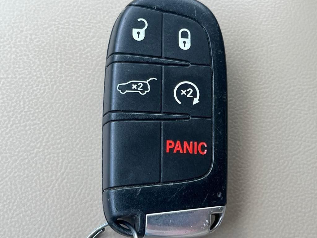 used 2020 Jeep Grand Cherokee car, priced at $20,999