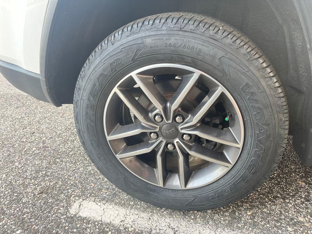 used 2020 Jeep Grand Cherokee car, priced at $22,699