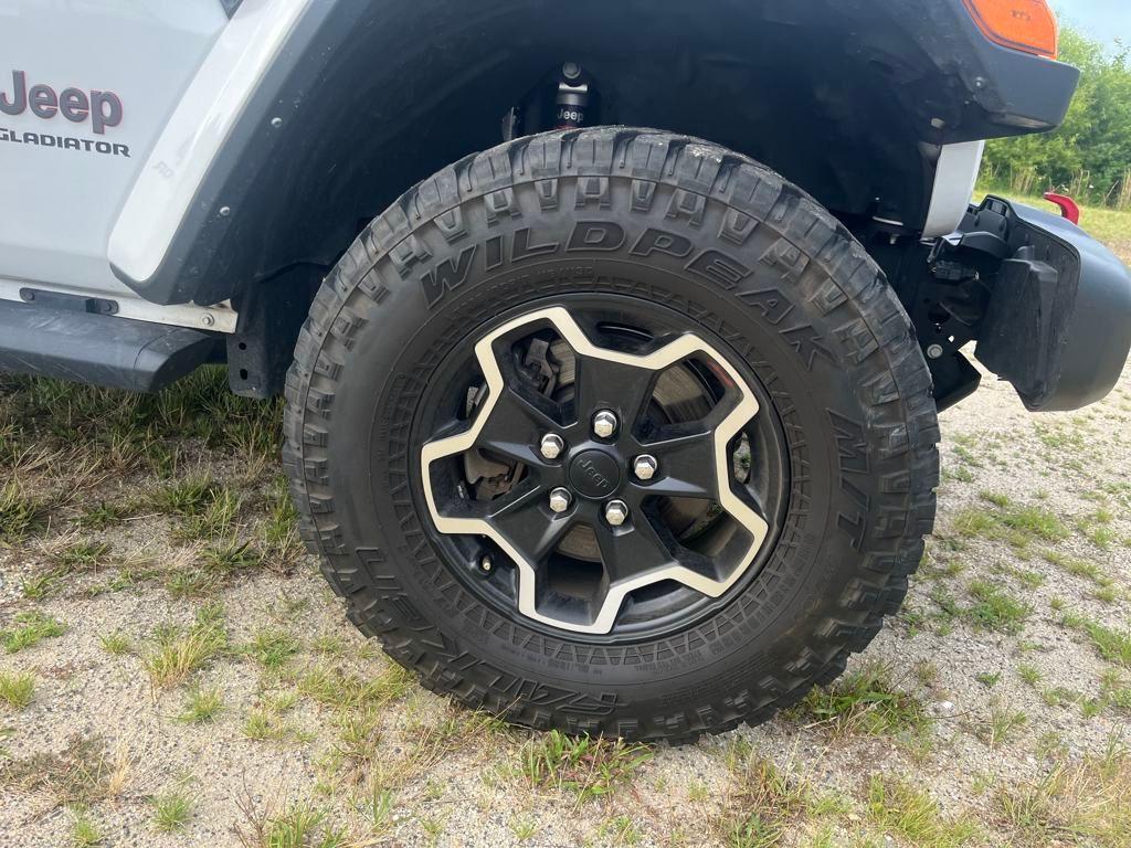 used 2022 Jeep Gladiator car, priced at $38,499