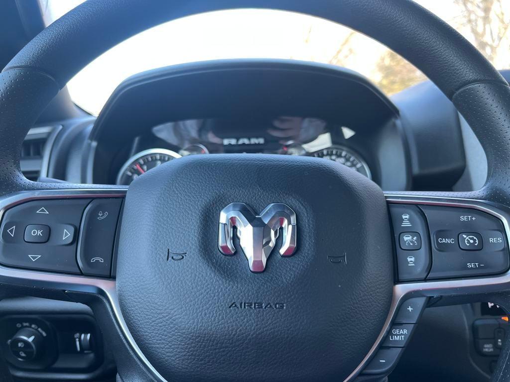 new 2025 Ram 1500 car, priced at $45,578