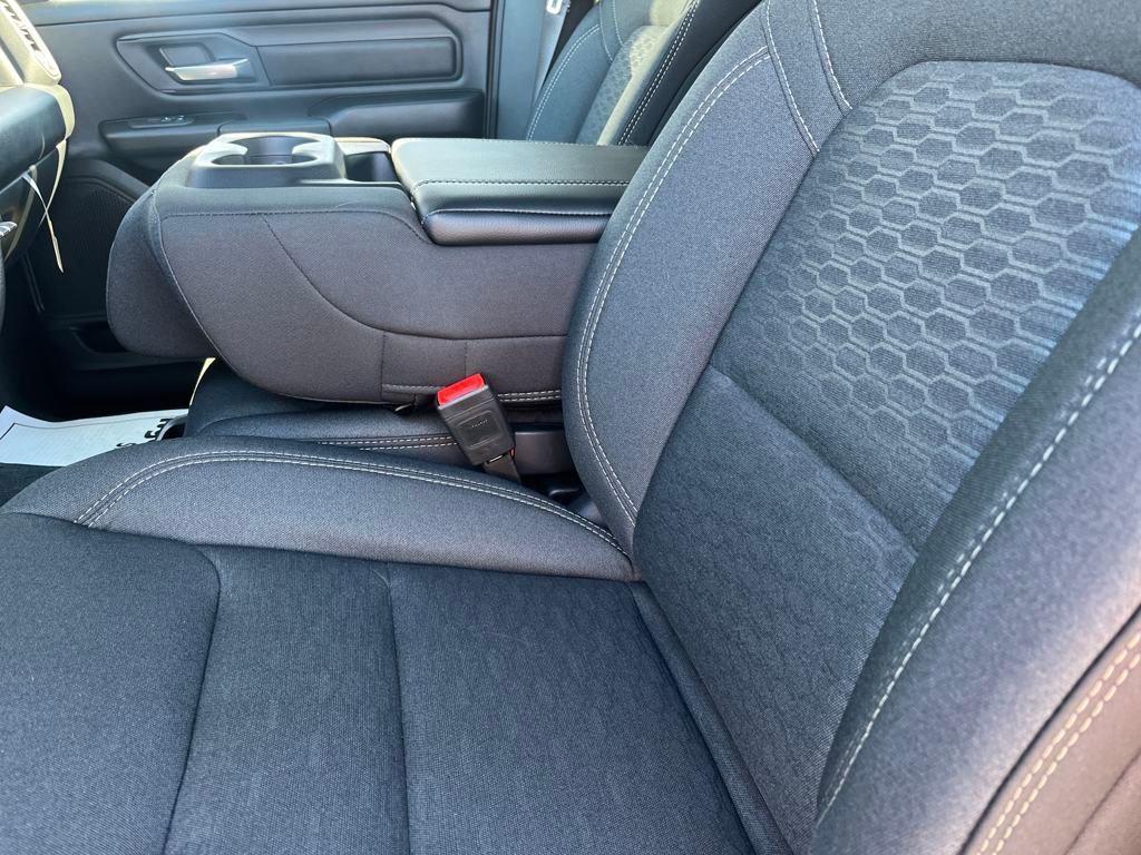 new 2025 Ram 1500 car, priced at $45,578