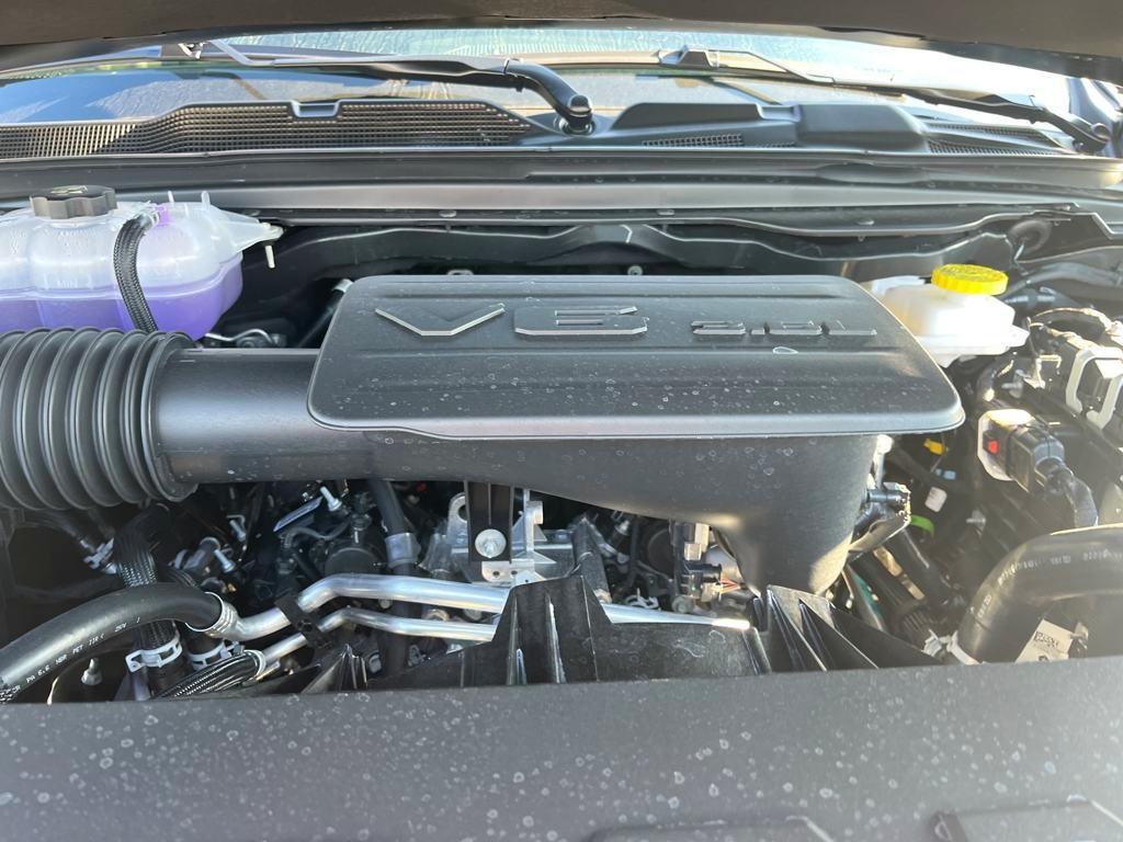 new 2025 Ram 1500 car, priced at $47,925
