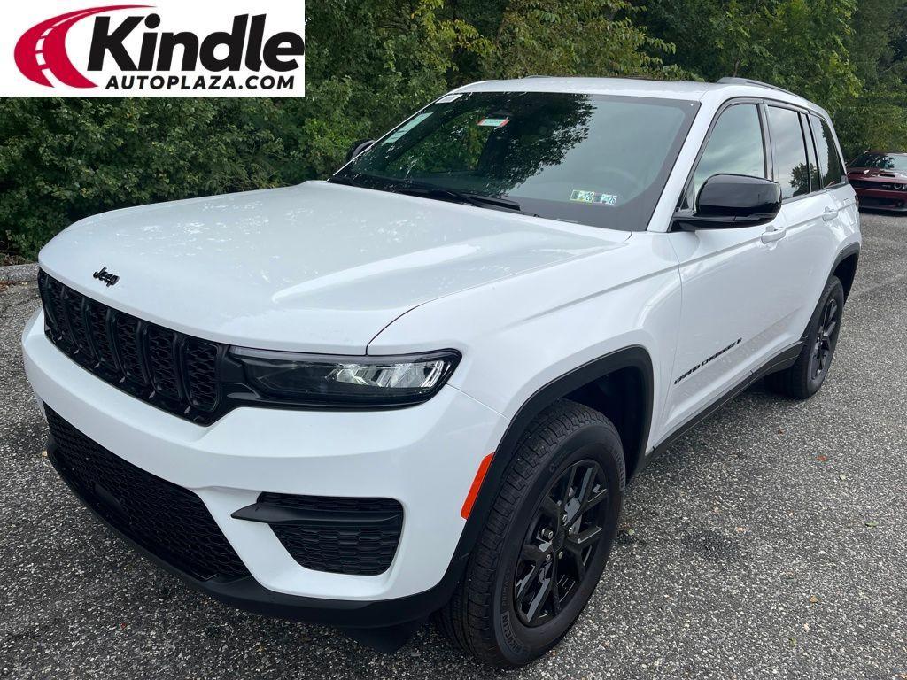 new 2025 Jeep Grand Cherokee car, priced at $42,800