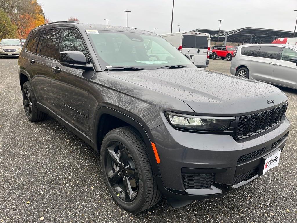 new 2025 Jeep Grand Cherokee L car, priced at $49,670