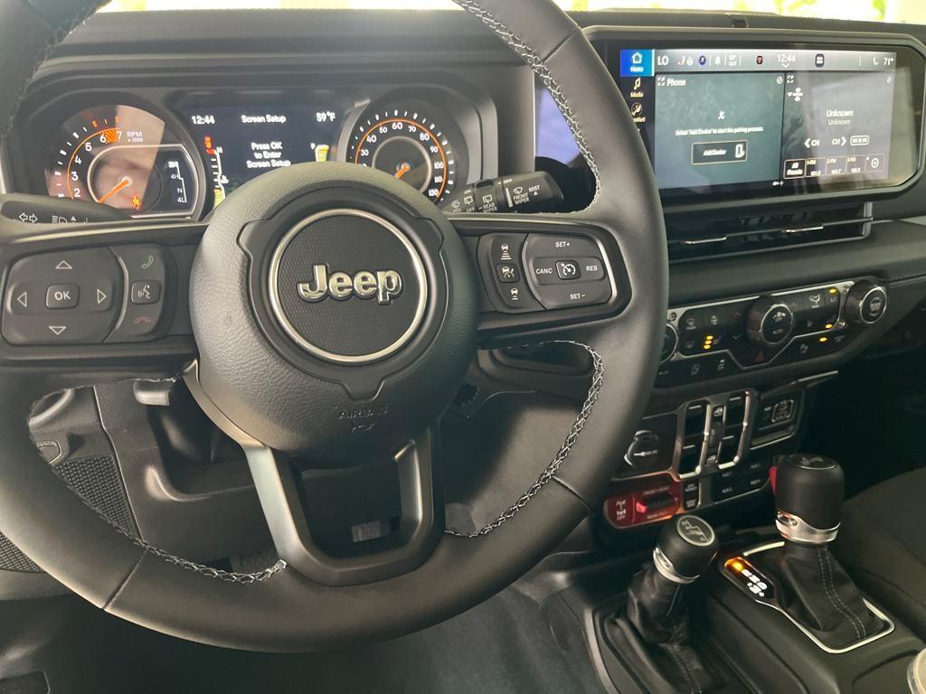 new 2025 Jeep Wrangler car, priced at $62,188