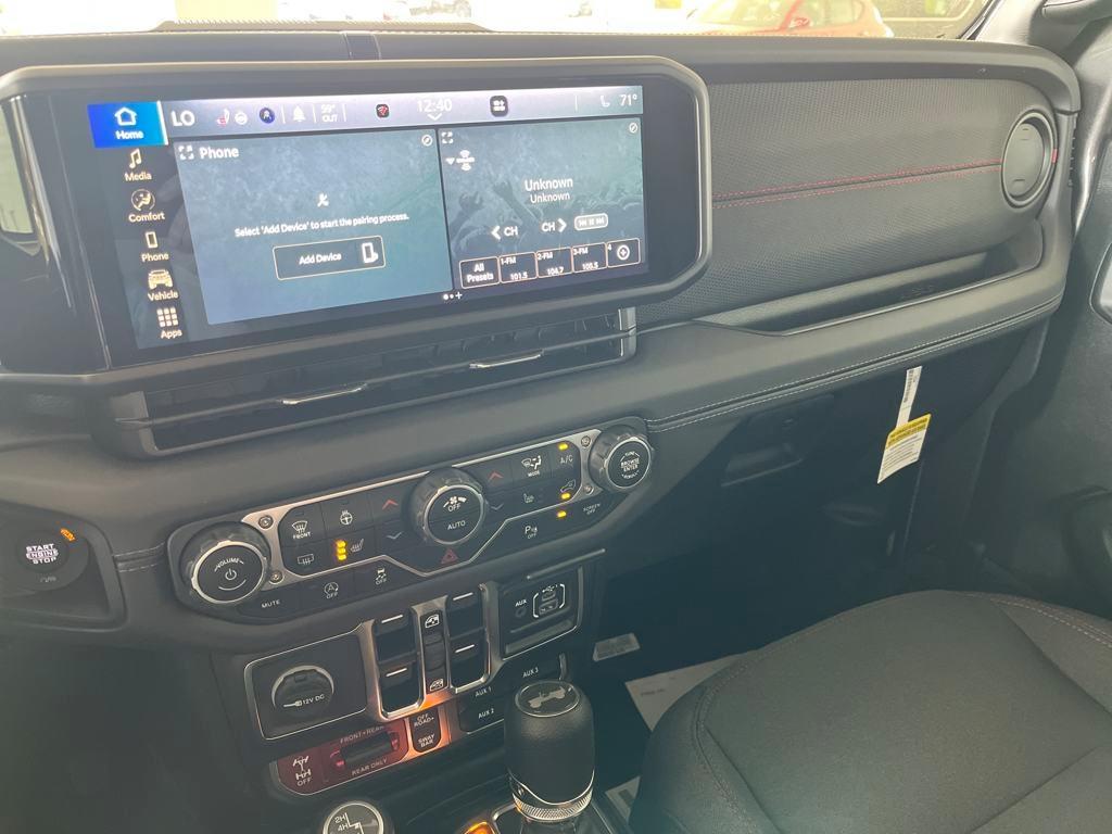 new 2025 Jeep Wrangler car, priced at $62,188