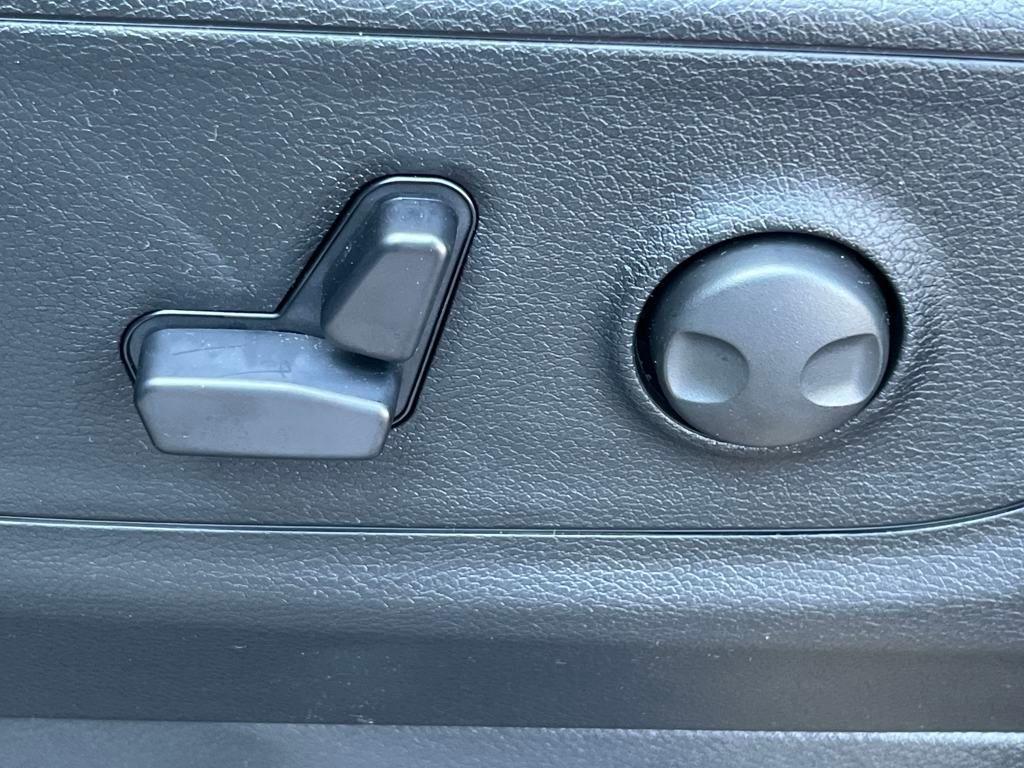 new 2025 Ram 1500 car, priced at $59,345