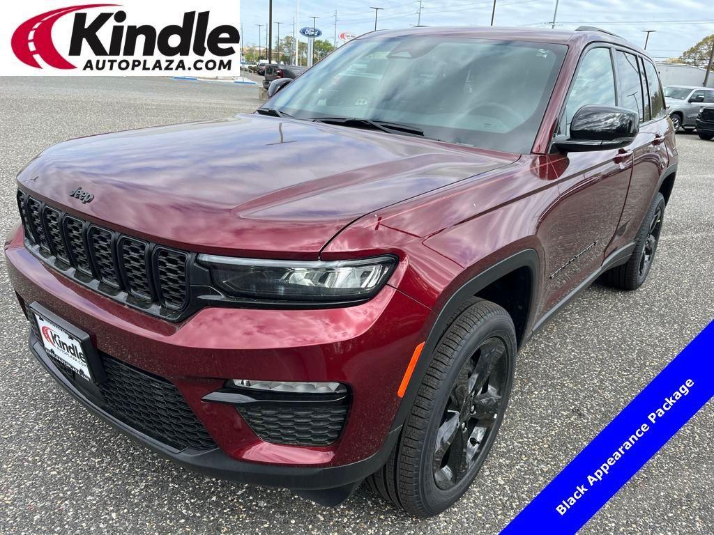 new 2025 Jeep Grand Cherokee car, priced at $44,241