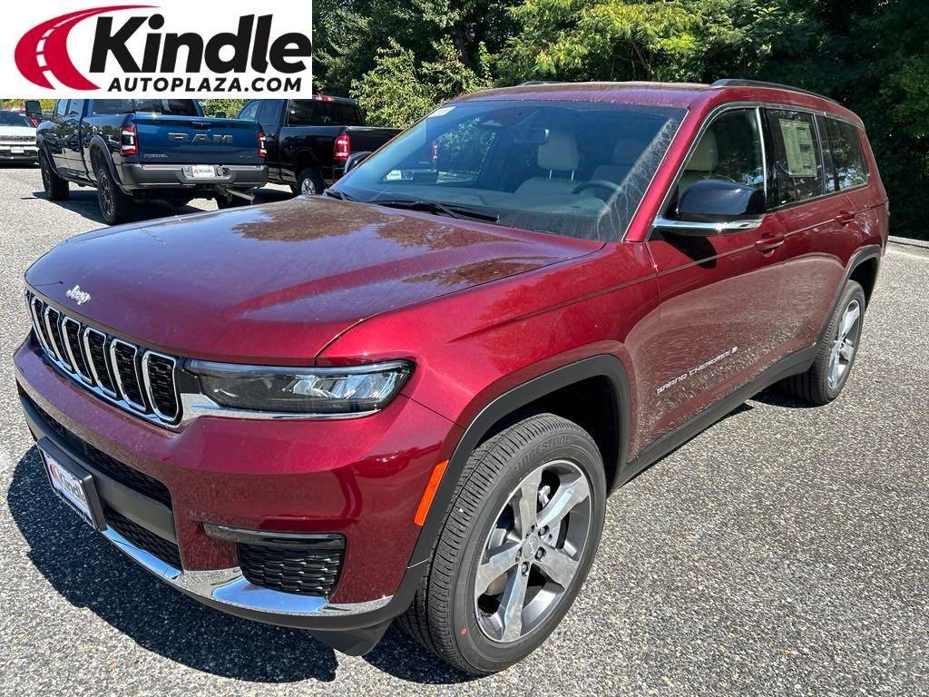 new 2024 Jeep Grand Cherokee L car, priced at $42,999