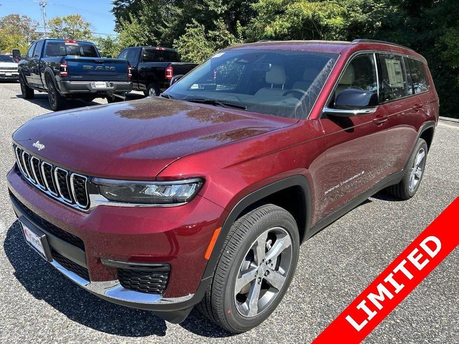 new 2024 Jeep Grand Cherokee L car, priced at $45,317