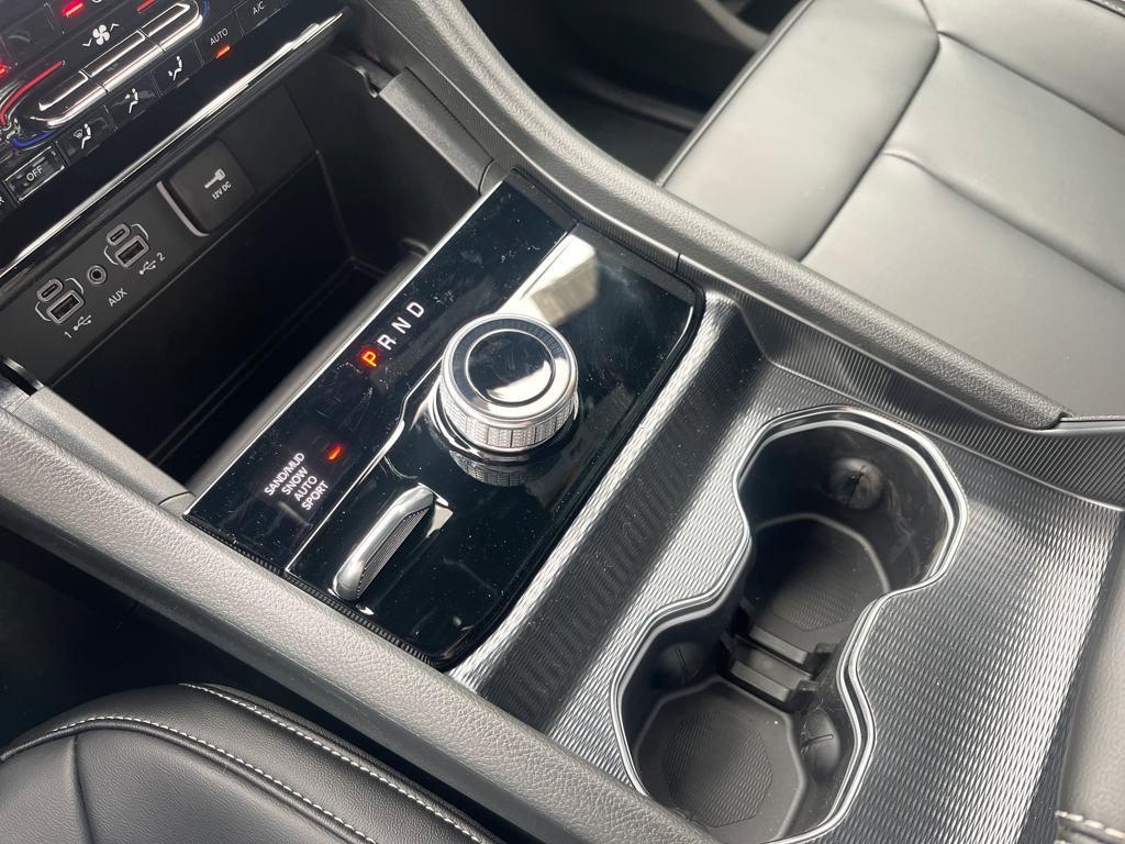 new 2025 Jeep Grand Cherokee car, priced at $47,520