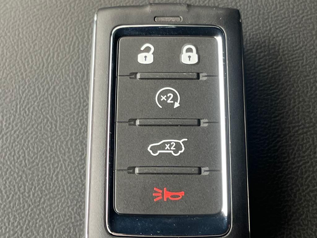 new 2025 Jeep Grand Cherokee car, priced at $46,854
