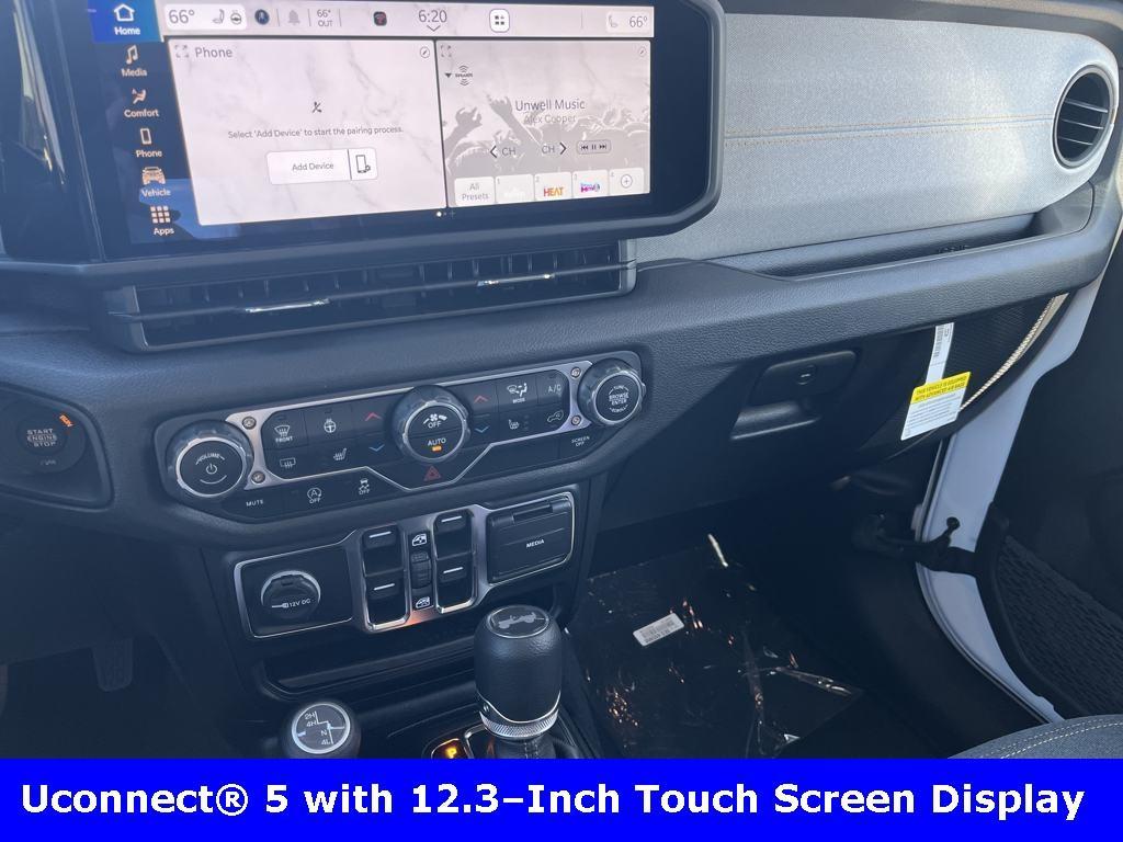 new 2025 Jeep Wrangler car, priced at $47,313