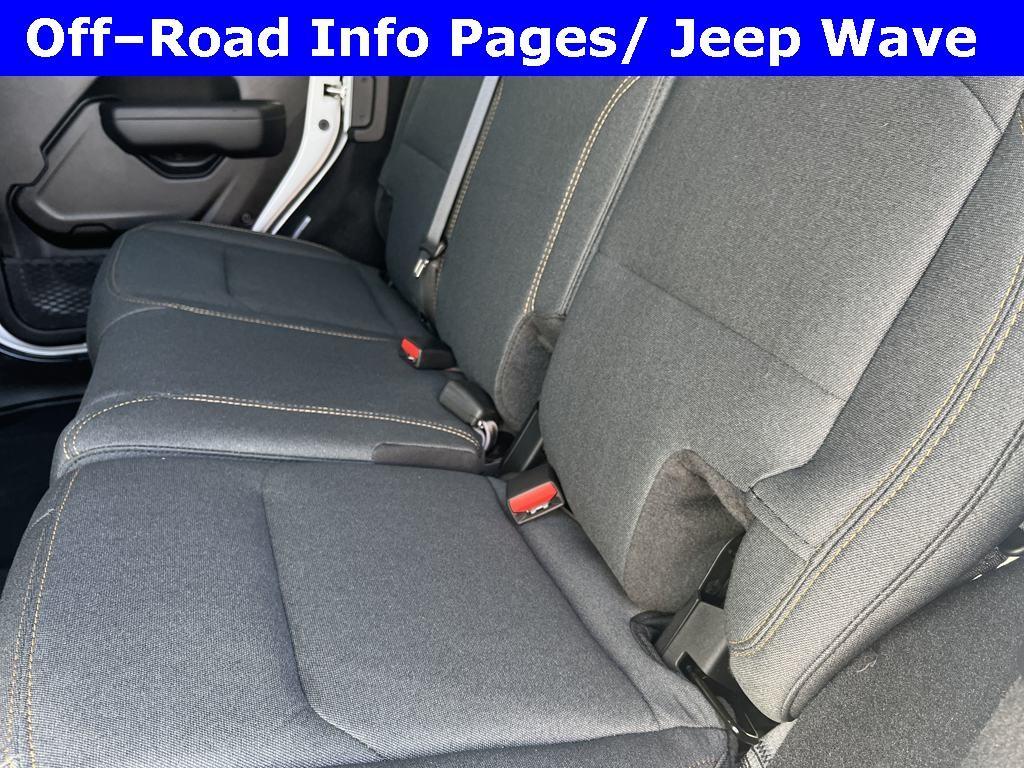 new 2025 Jeep Wrangler car, priced at $47,313