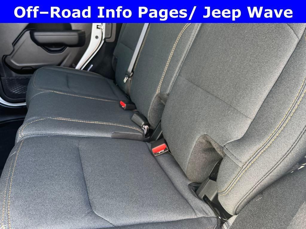 new 2025 Jeep Wrangler car, priced at $47,313