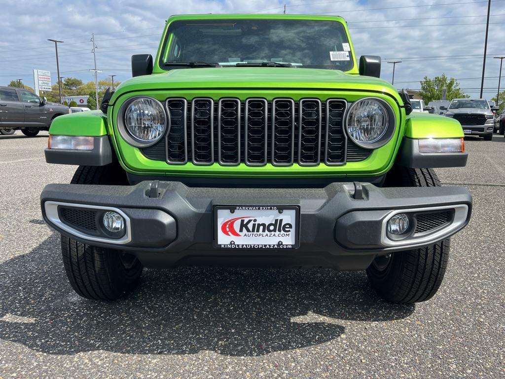 new 2025 Jeep Gladiator car, priced at $46,028