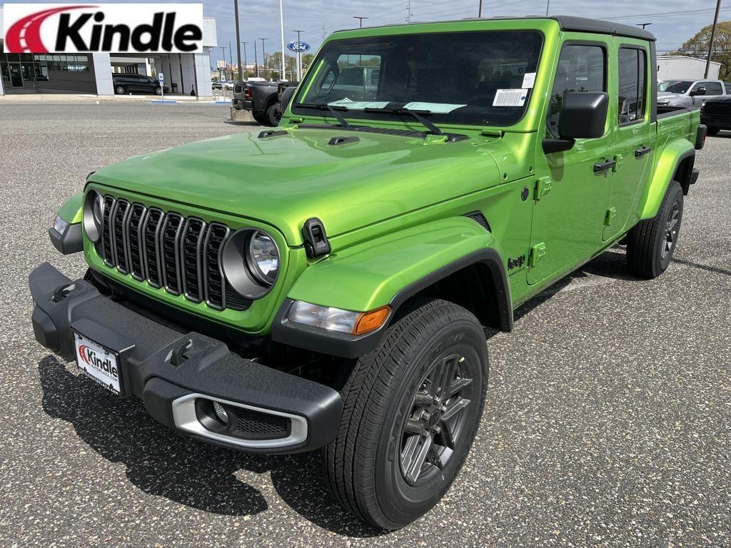new 2025 Jeep Gladiator car, priced at $46,028