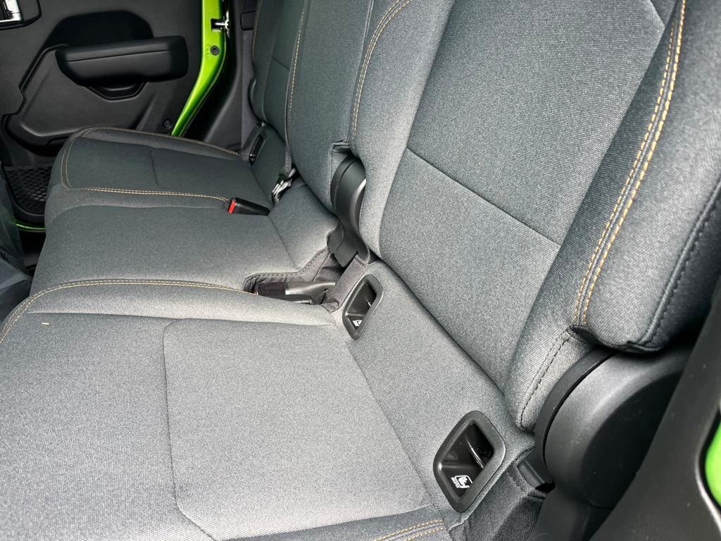 new 2025 Jeep Gladiator car, priced at $46,028
