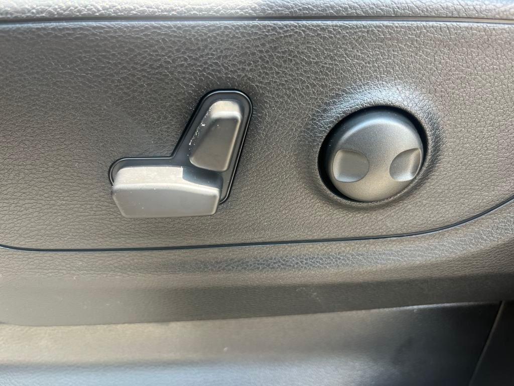 new 2025 Ram 1500 car, priced at $53,549