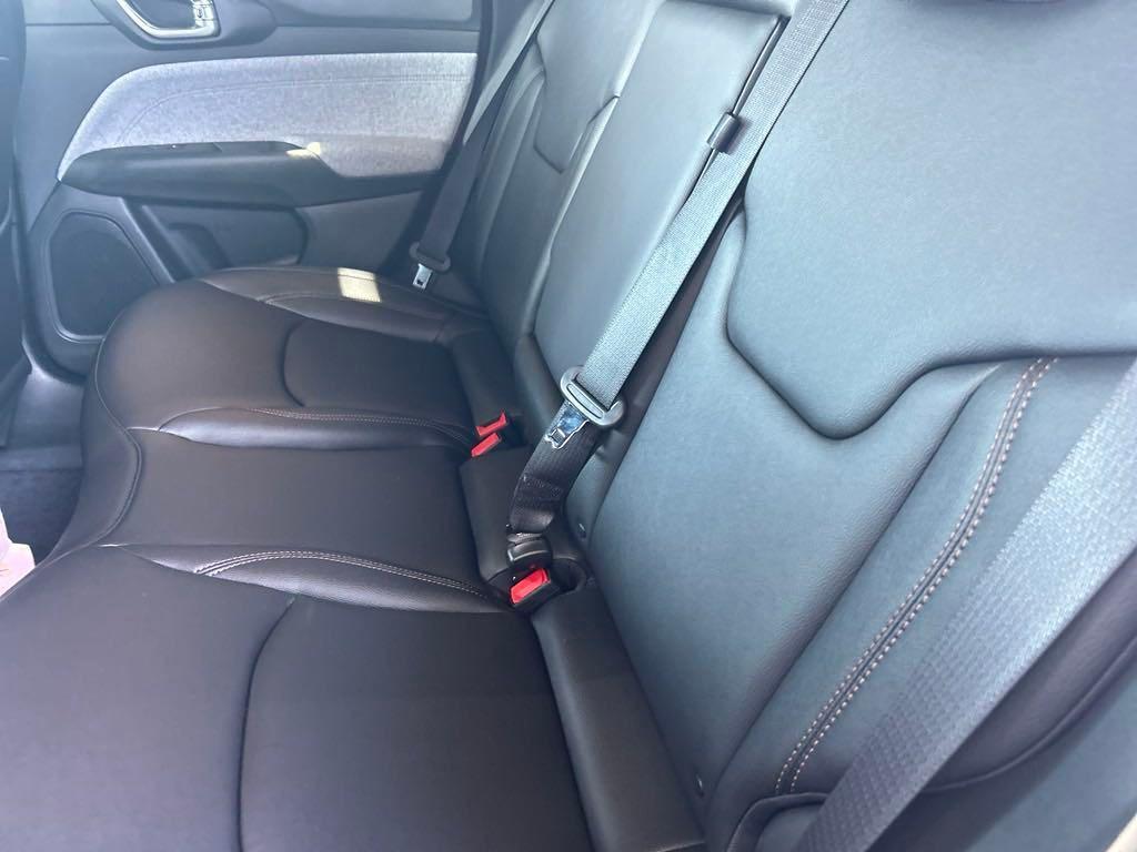 new 2024 Jeep Compass car, priced at $25,999