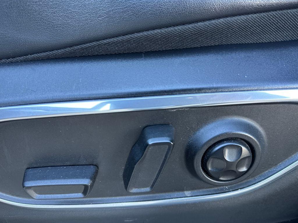 used 2022 Jeep Wagoneer car, priced at $41,299