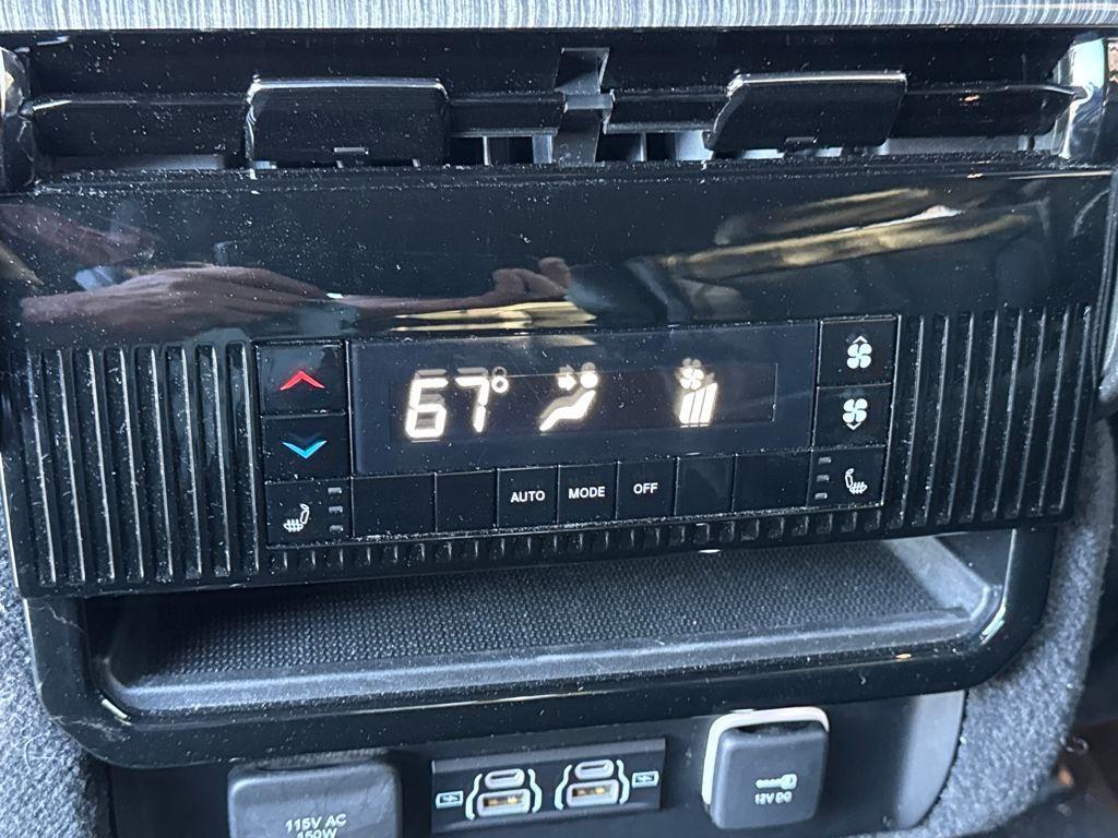 used 2022 Jeep Wagoneer car, priced at $41,299