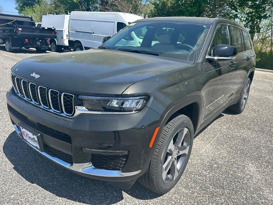 new 2024 Jeep Grand Cherokee L car, priced at $44,317