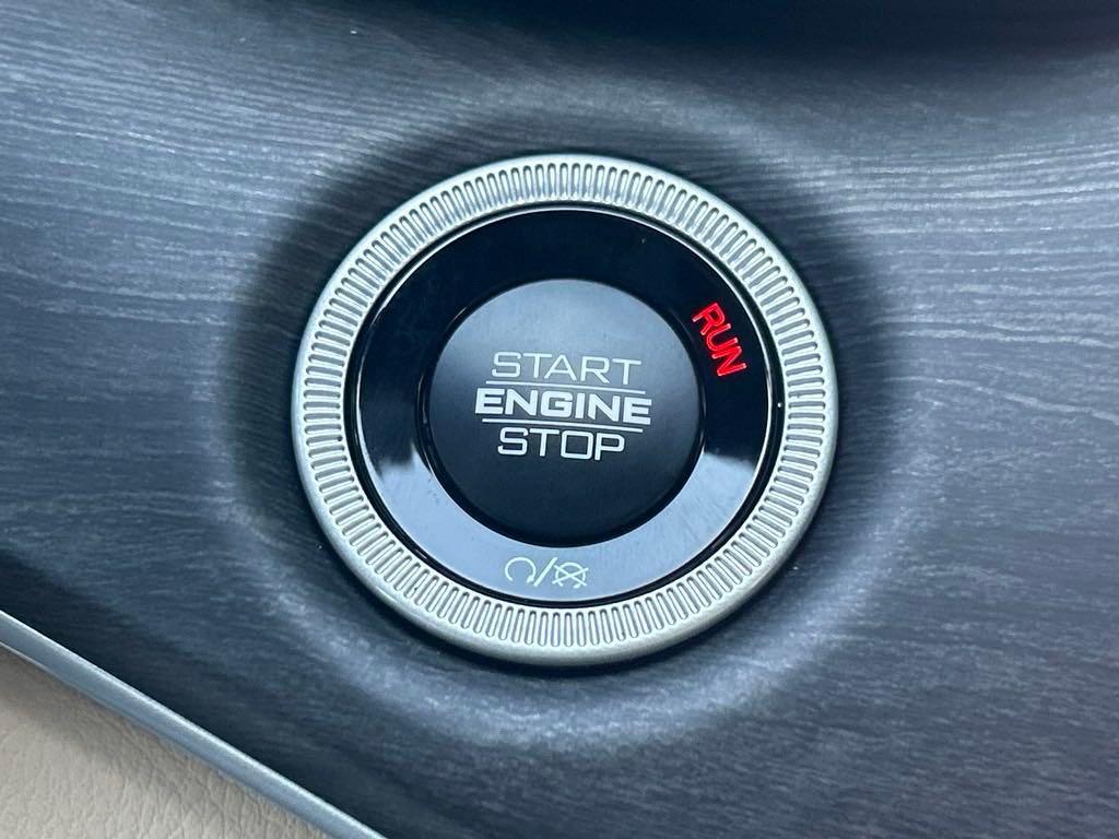 new 2024 Jeep Grand Cherokee L car, priced at $42,999