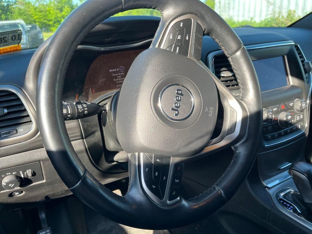 used 2021 Jeep Grand Cherokee car, priced at $22,599