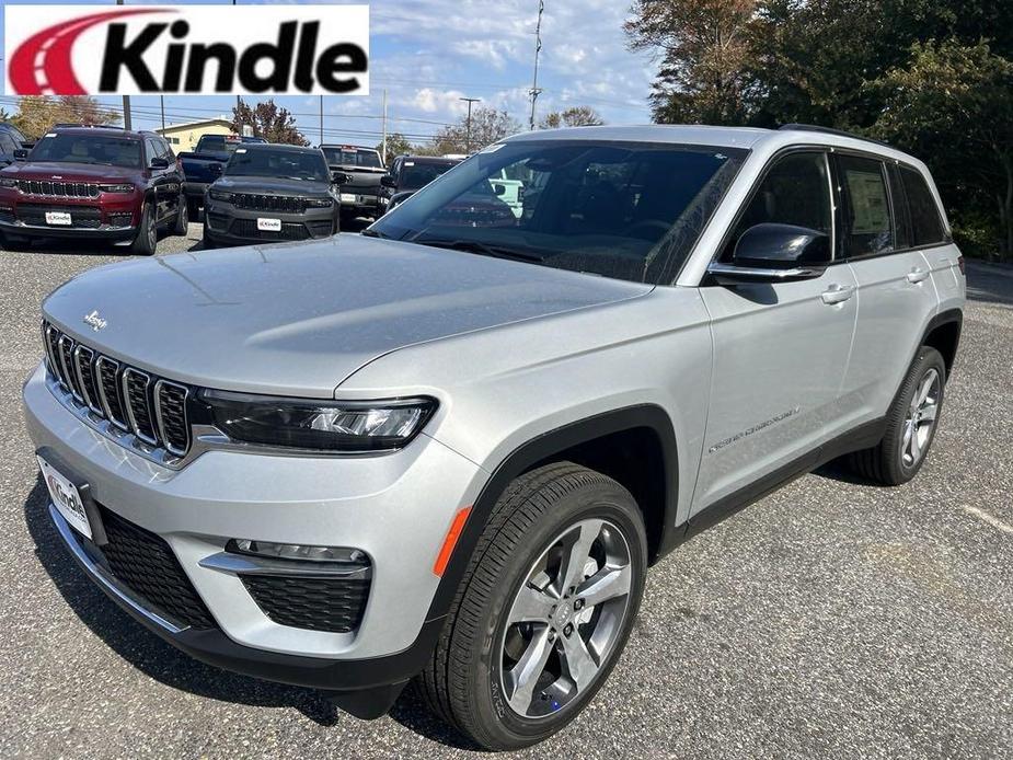 new 2025 Jeep Grand Cherokee car, priced at $47,415