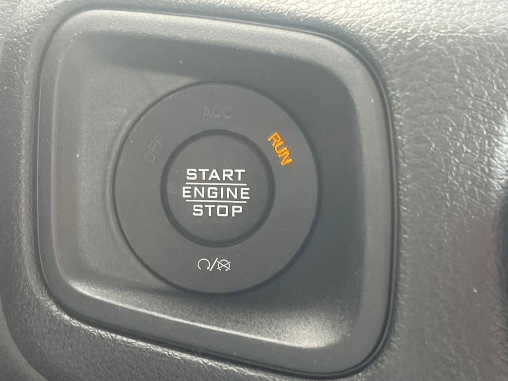 new 2025 Jeep Wrangler car, priced at $35,071