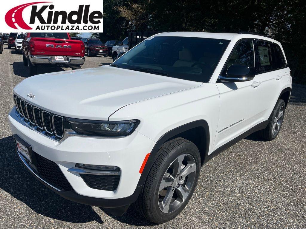new 2025 Jeep Grand Cherokee car, priced at $49,290