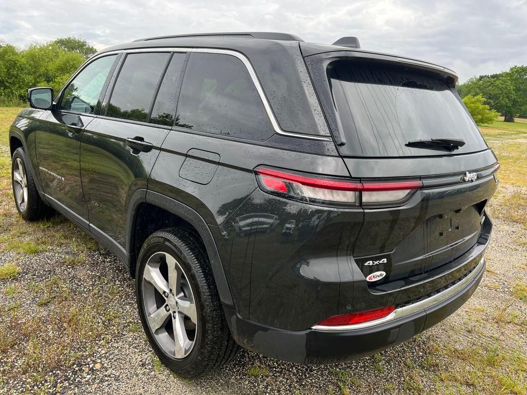used 2024 Jeep Grand Cherokee car, priced at $42,199