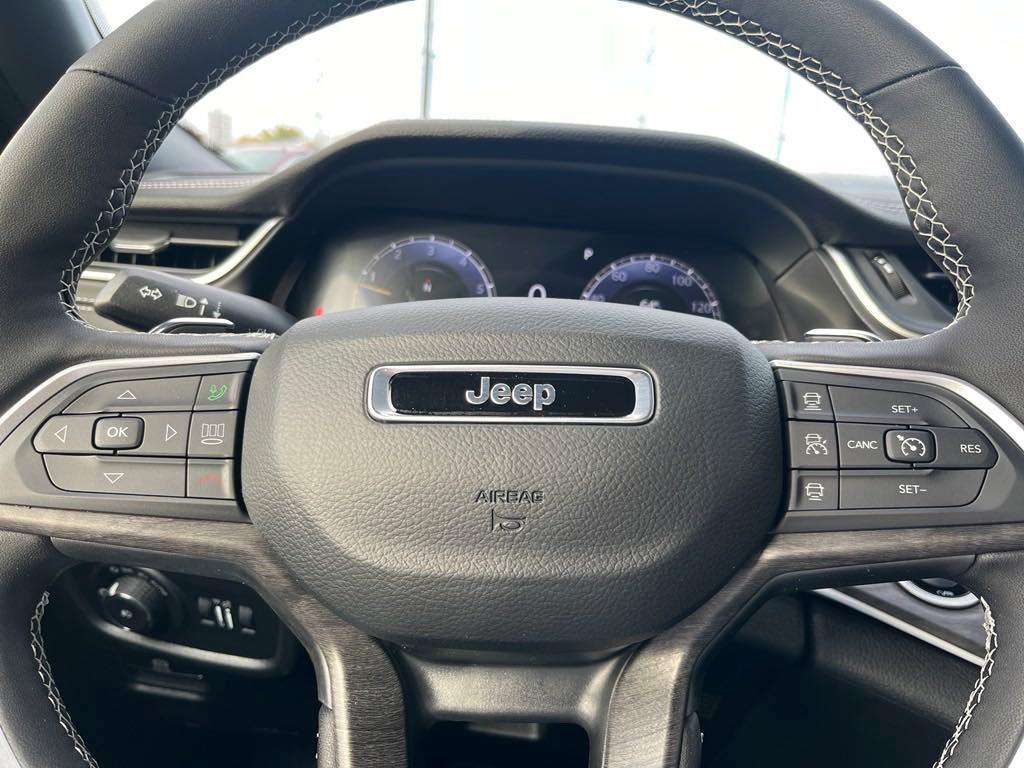 new 2025 Jeep Grand Cherokee car, priced at $48,430