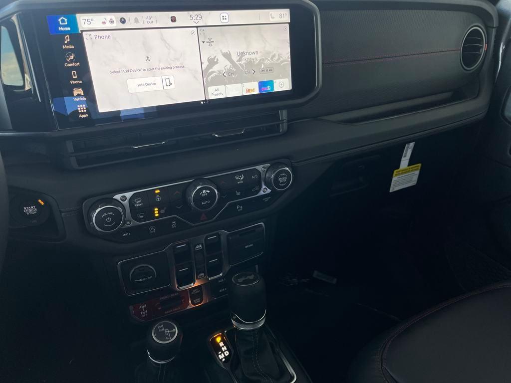 new 2025 Jeep Wrangler car, priced at $59,442