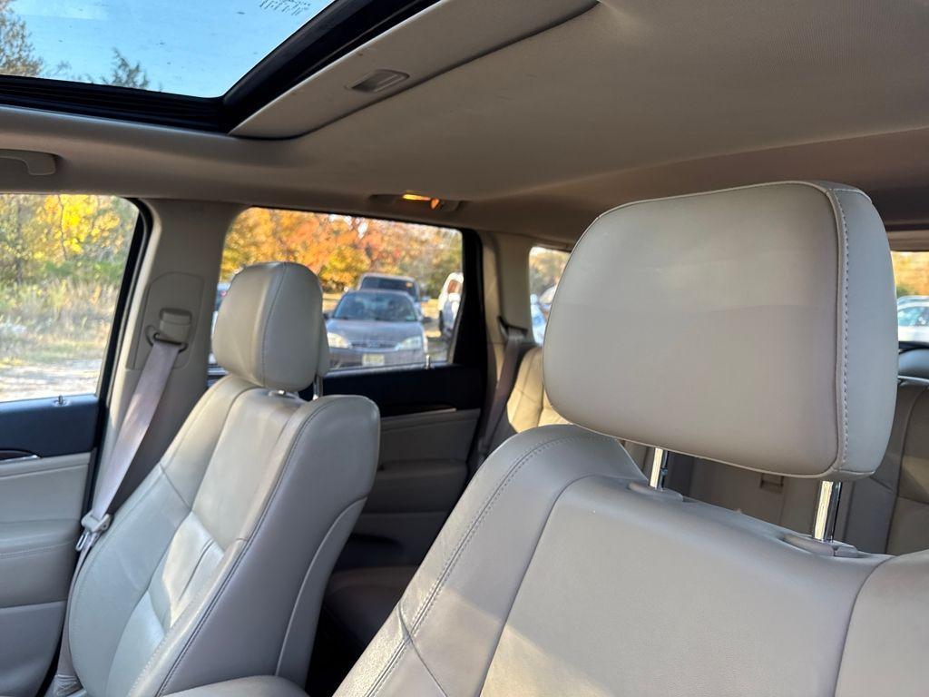 used 2014 Jeep Grand Cherokee car, priced at $12,699