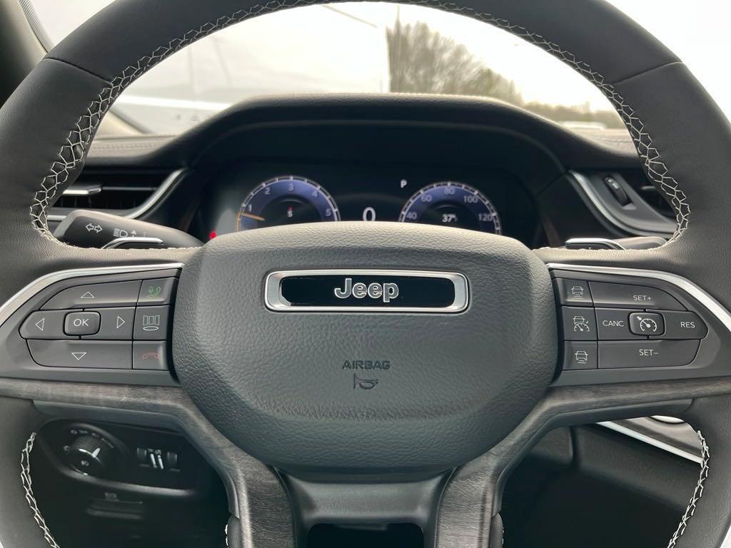 new 2025 Jeep Grand Cherokee L car, priced at $50,030