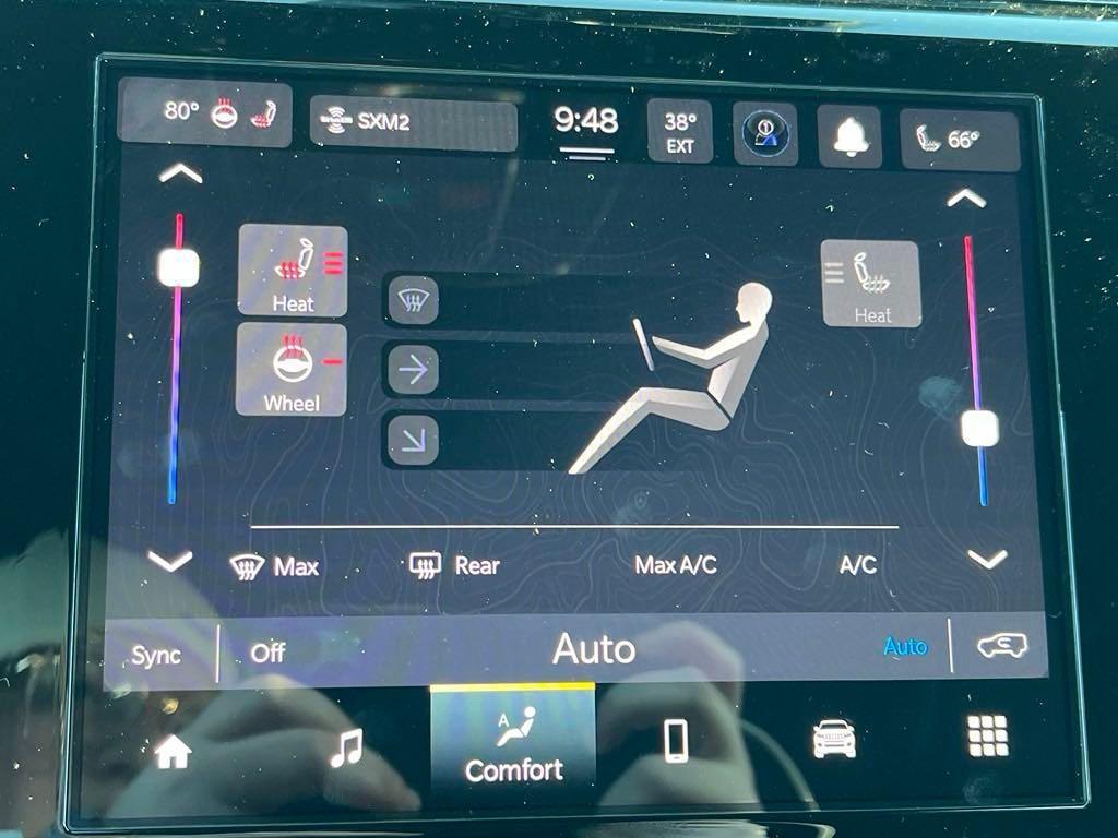 new 2025 Jeep Grand Cherokee car, priced at $38,681