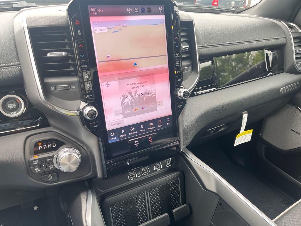 new 2025 Ram 1500 car