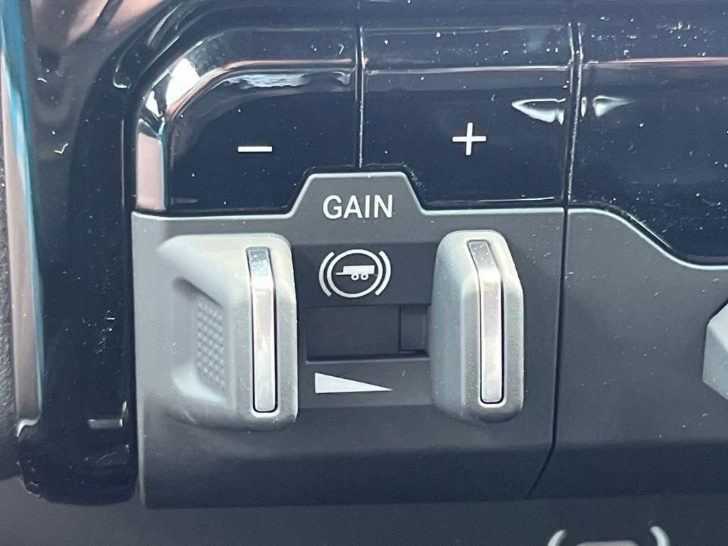new 2025 Ram 1500 car, priced at $52,098