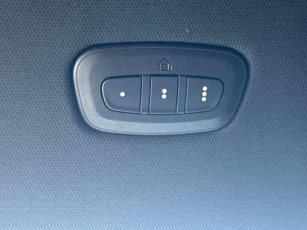 new 2025 Ram 1500 car, priced at $52,098